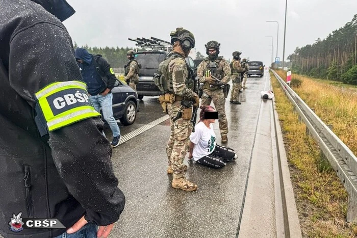 Похищали мигрантов и требовали выкуп. Польша задержала украинцев
