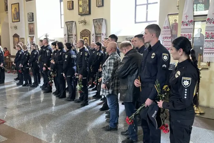 Pożegnanie w Poltawie z wojskowym i policjantem, którzy tragicznie zginęli w wypadku