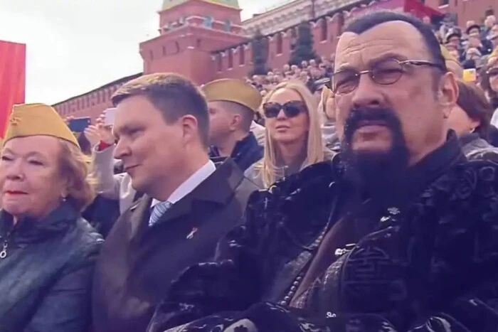 Parada Putina. Kto z zagranicznych gwiazd przyjechał do dyktatora (zdjęcia)