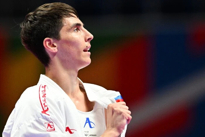 Russian karateka with a medal