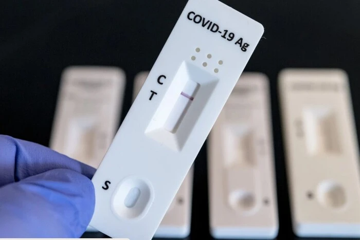 Neue Variante des Coronavirus breitet sich blitzschnell in Europa aus: Welche Symptome