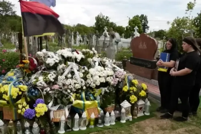 In Prykarpattia, the funeral of a defender turned into a scandal