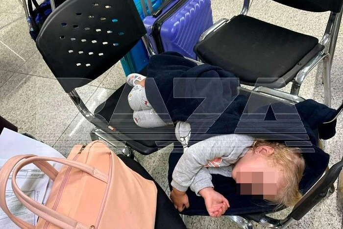 Die Russen flogen zwei Tage lang von Indien nach Hause – das Flugzeug brannte zuerst und wurde dann beschossen