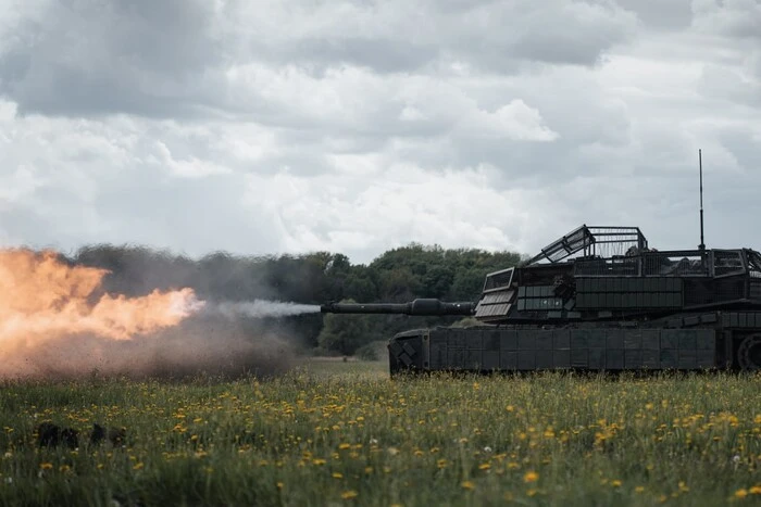 Die russische Armee mobilisiert Truppen an der Grenze zu Charkiw