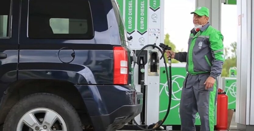 New fuel prices at gas stations