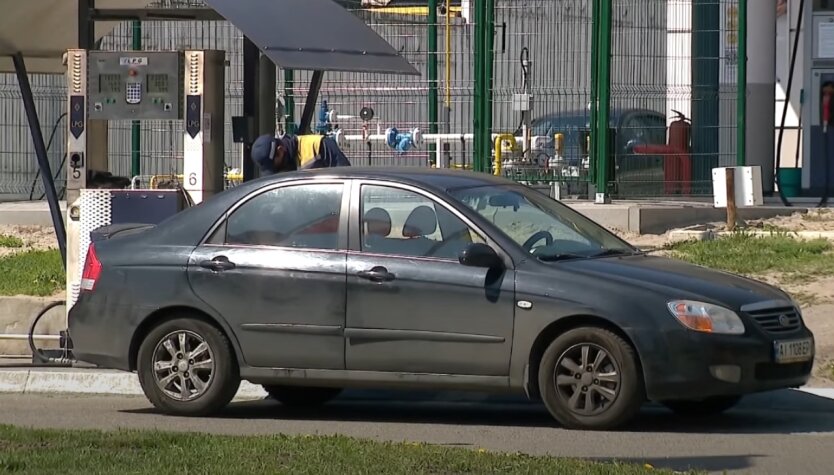 Benzyna znowu drożeje: kierowcy pokazali, ile teraz kosztuje tankowanie na Ukrainie