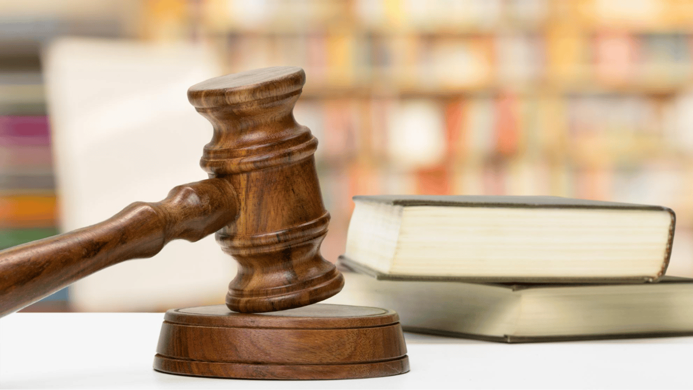 In Lutzk wurde eine Anwältin wegen Korruption im TCC und im sozialen Dienst verurteilt
