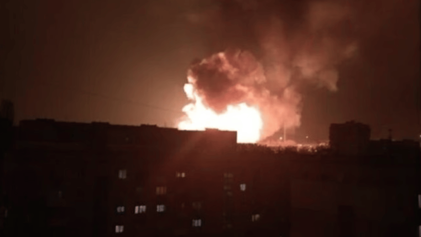 Russland hat die Region Kiew angegriffen - Explosionen waren zu hören