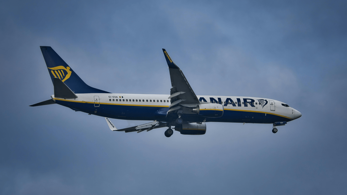 Ryanair threatens to reduce flights to one of the European countries