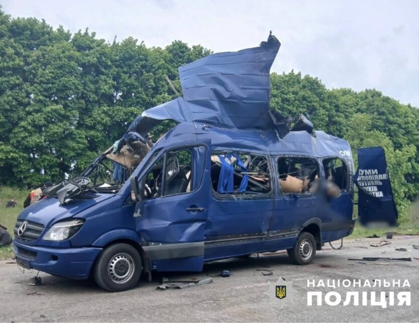 Росія цинічно вдарила по автобусі на Сумщині: багато загиблих і поранених
